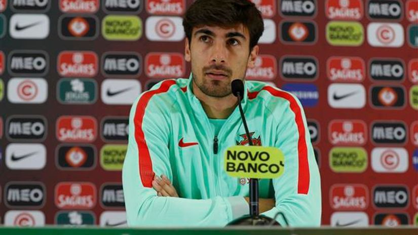 "Andre Gomes"