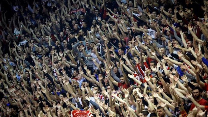 "navijači u Pioniru"