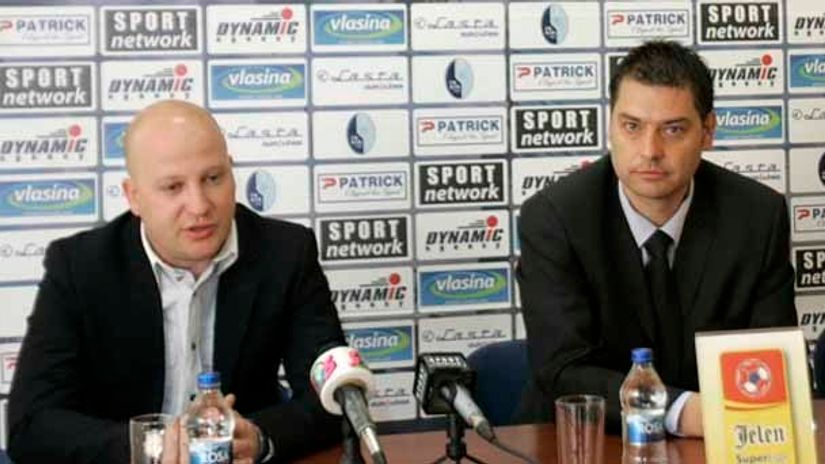 "Savić (desno) s nekadašnjim trenerom Rada Markom Nikolićem"