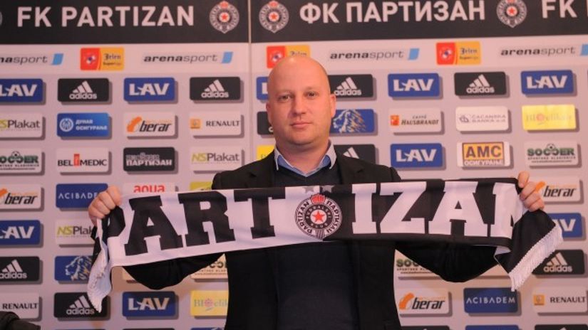 "Marko Nikolić sa šalom Partizana"