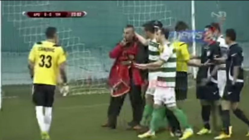 "Caković i huligan"