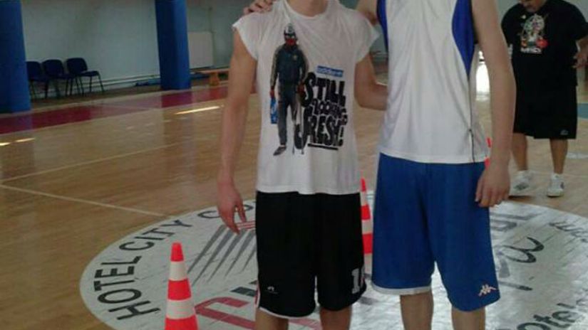 "U društvu Nemanje Nedovića i Aleksandra Džikića - Filip Pavićević"