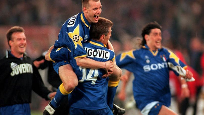 "Iz arhive: Pesoto i Jugović slave titulu evropskog šampiona 1996. godine"