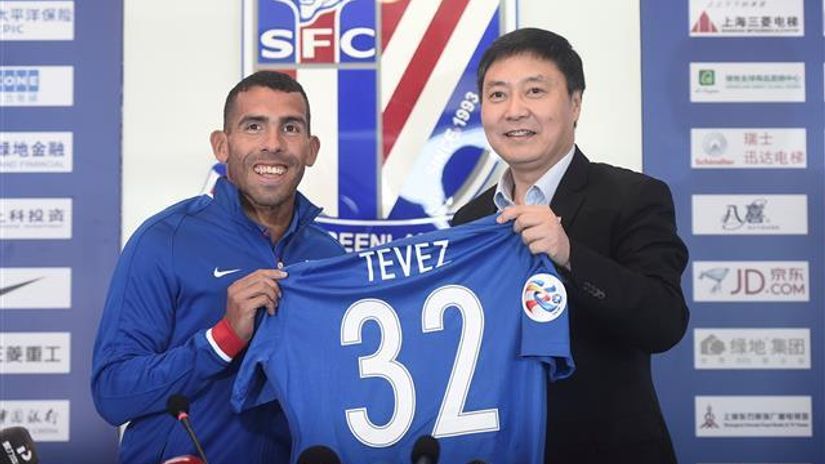 "Karlos Tevez"