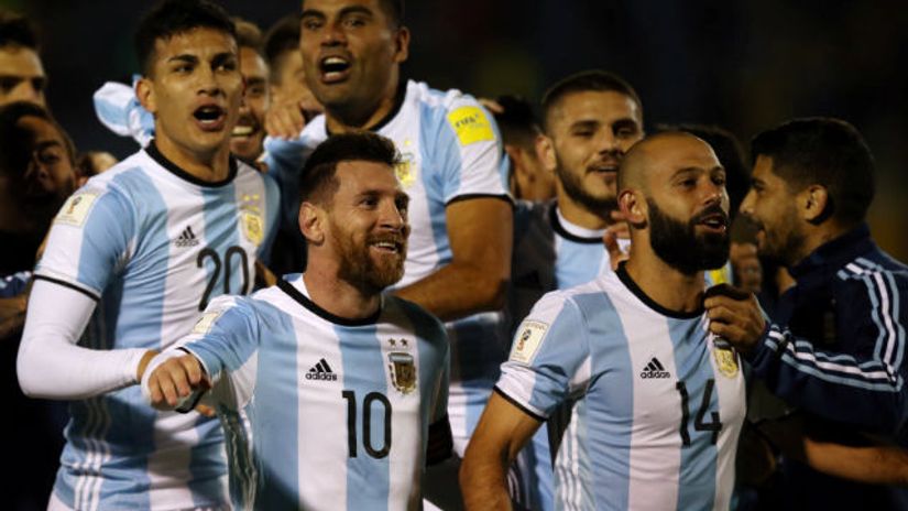 "Maskerano i Mesi u dresu Argentine"
