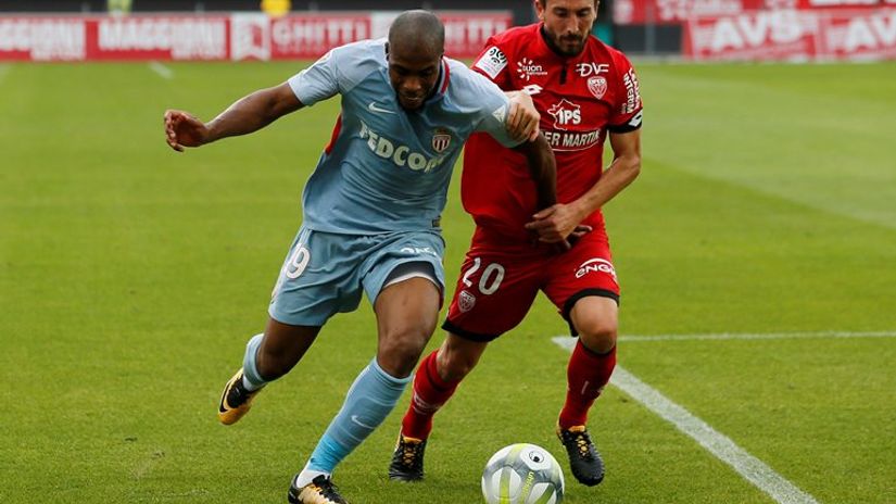 Đibril Sidibe (Monako) i Romen Amalfitano (Dižon)