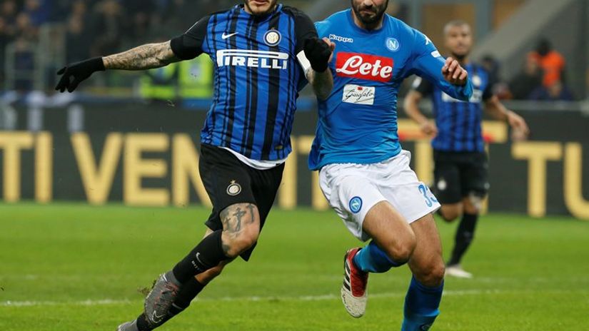 Mauro Ikardi (Inter) i Raul Albiol (Napoli)