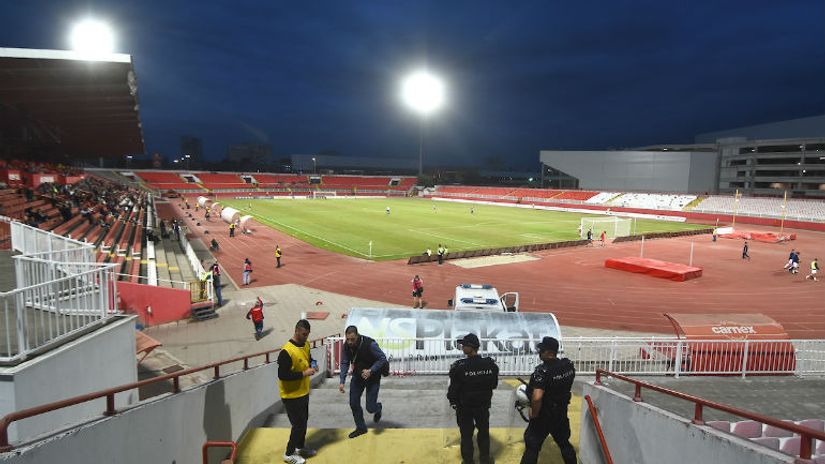 Gužva u Novom Sadu, bar kad je igrački kadar u pitanju