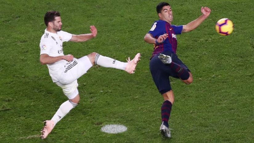 Naćo (Real Madrid) i Luis Suarez (Barselona) 