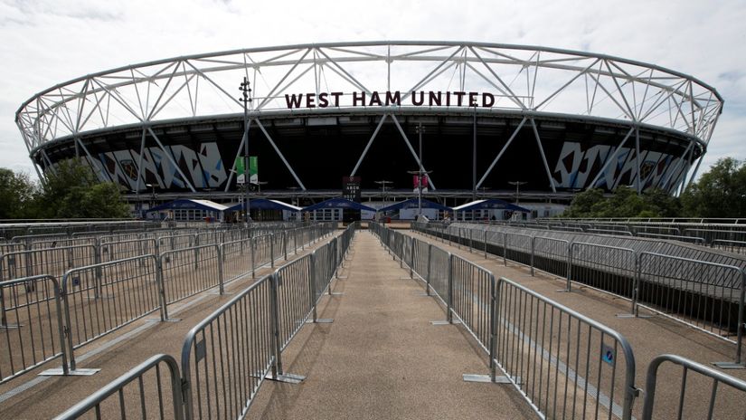 Vest Hemov stadion prazan do daljeg (©Reuters)