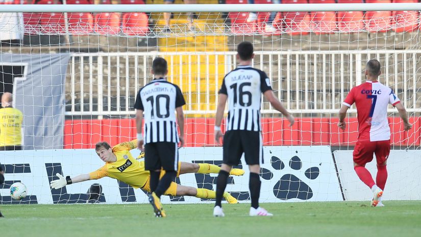 Gol Čovića iz penala (©MN Press)