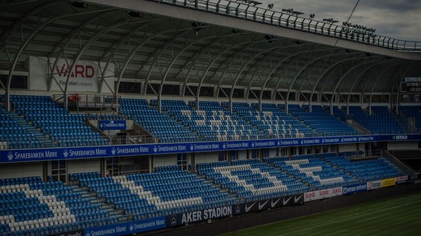 Stadion Modlea - Aker (©Shutterstock)