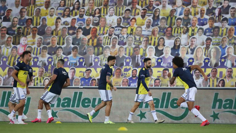 Fudbaleri Fenerbahčea dobro su počeli novu sezonu (©Reuters)