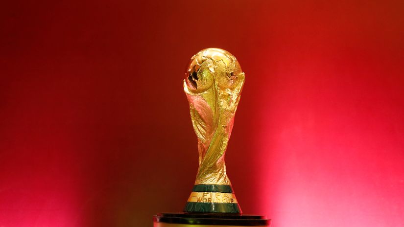 Trofej koji ide u ruke prvaka sveta (©Reuters)