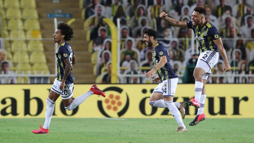 Fudbaleri Fenerbahčea (© Reuters)