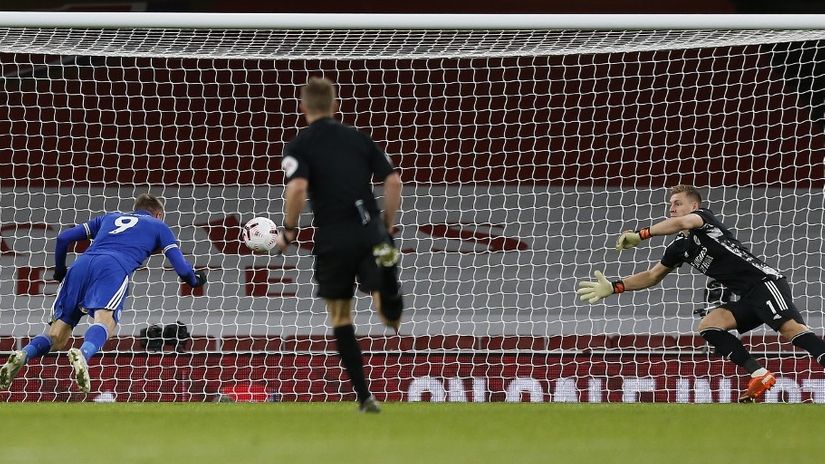 Džejmi Vardi postiže gol (© AFP)