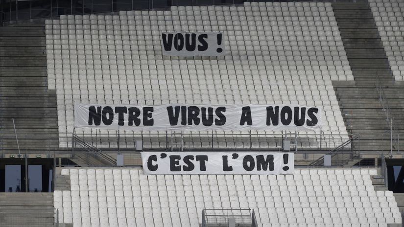 "Naš virus je Olimpik Marselj", poruka navijača (©Reuters)