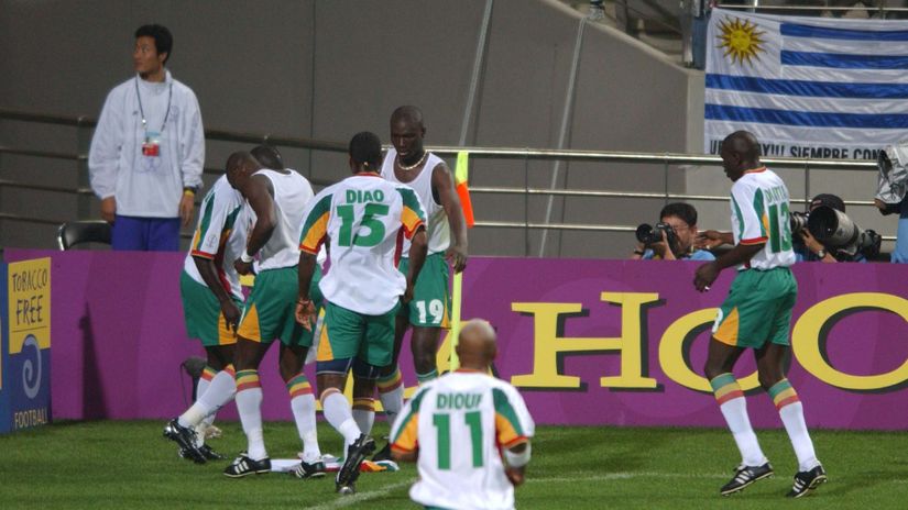 Radost Senegalaca posle gola protiv Francuske (©Reuters)Radost Senegalaca posle gola protiv Francuske (©Reuters)