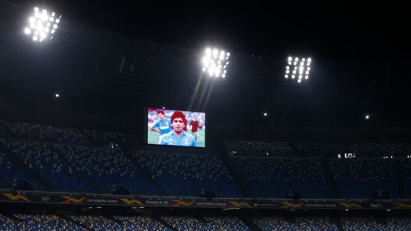 Stadion Napolija (©Reuters)