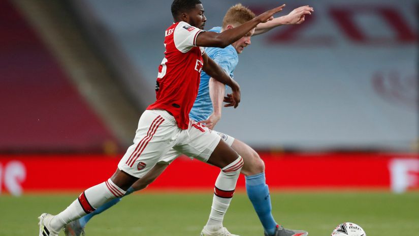 Ejnsli Mejtlend-Najls (Arsenal) i Kevin de Brujne (Man. Siti)