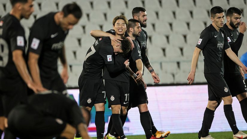 Crno-beli slave Asanov gol Radničkom (© Star sport)