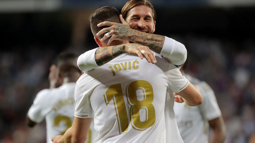 Jović i Ramos (© Reuters)