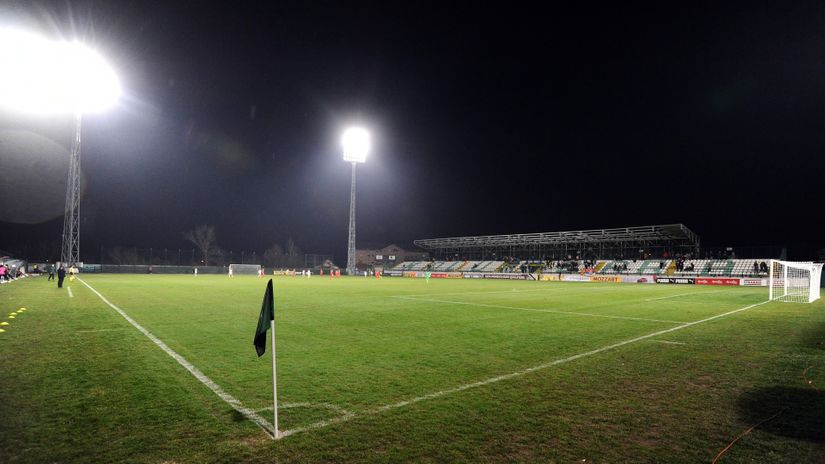 Stadion u Lazarevcu (©MN Press)
