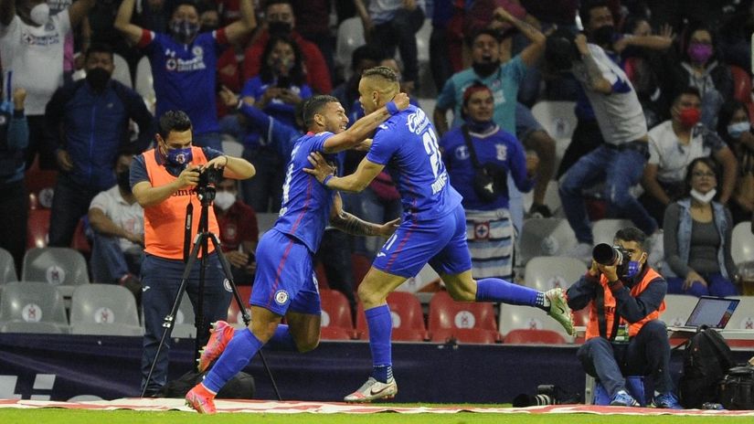 Fudbaleri Kruz Azula slave pogodak (Foto: AFP)