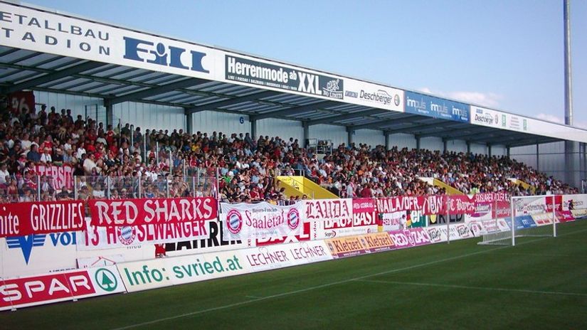 Stadion Rida (©Wikipedia/Lobi)