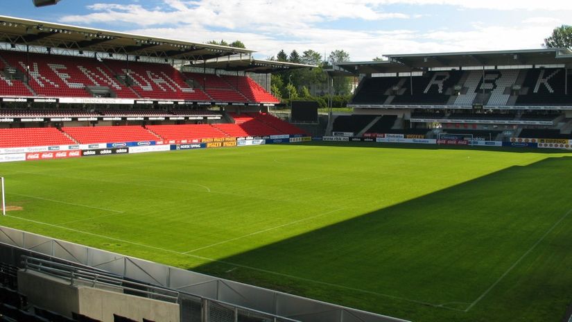 Stadion Rozenborga (©Wikipedia/HuBar)