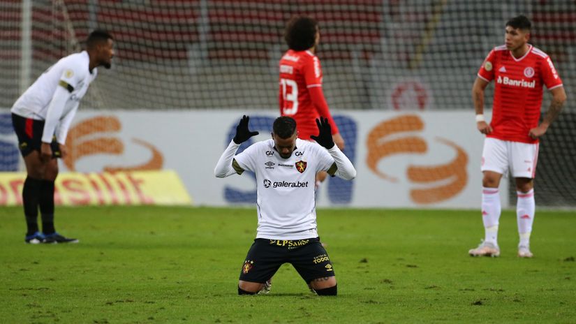 Internasionalu malo dva gola prednosti, Andre u "minut do 12" šokirao velikana iz Porto Alegrea (VIDEO)