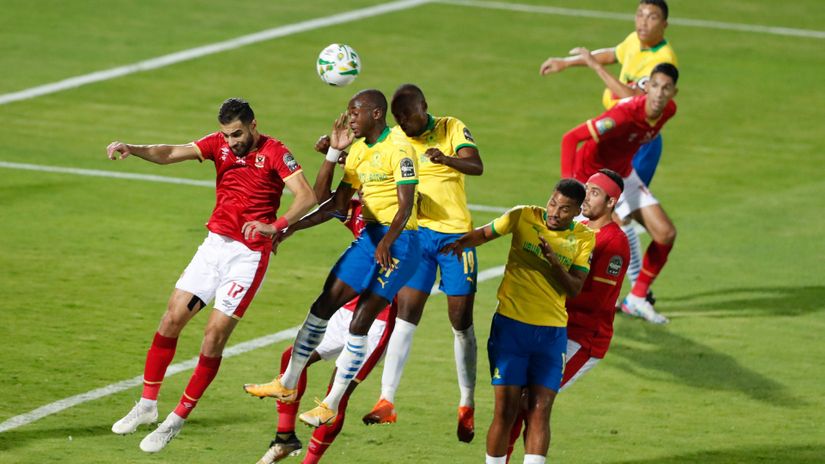 Fudbaleri Mamelodija (žuti dresovi), obezbedili titulu u Južnoj Africi (©Reuters)