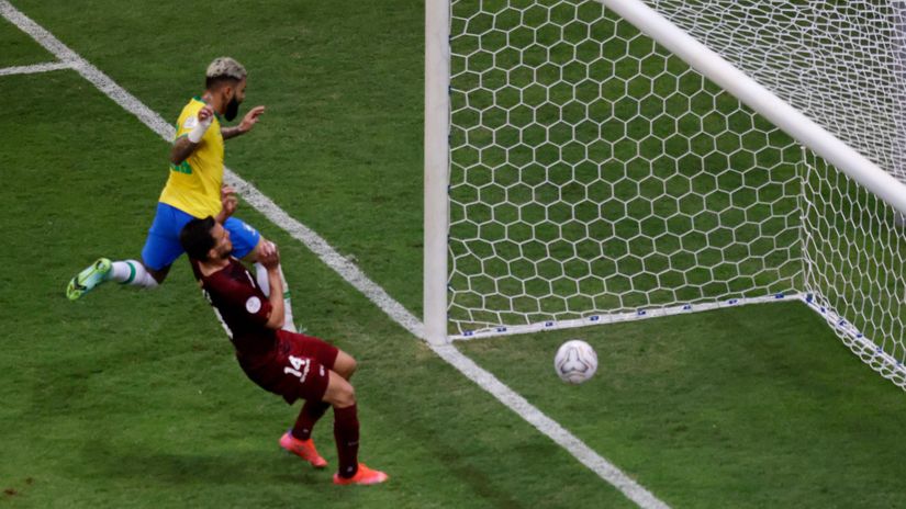 Gabrijel Barbosa Gabigol je postigao treći gol za Brazil (©Reuters)