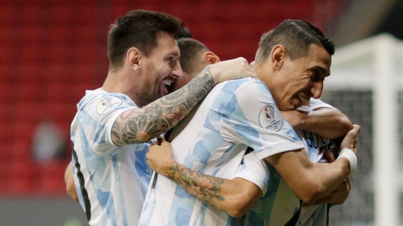 Argentinci slave gol protiv Paragvaja (©Reuters)