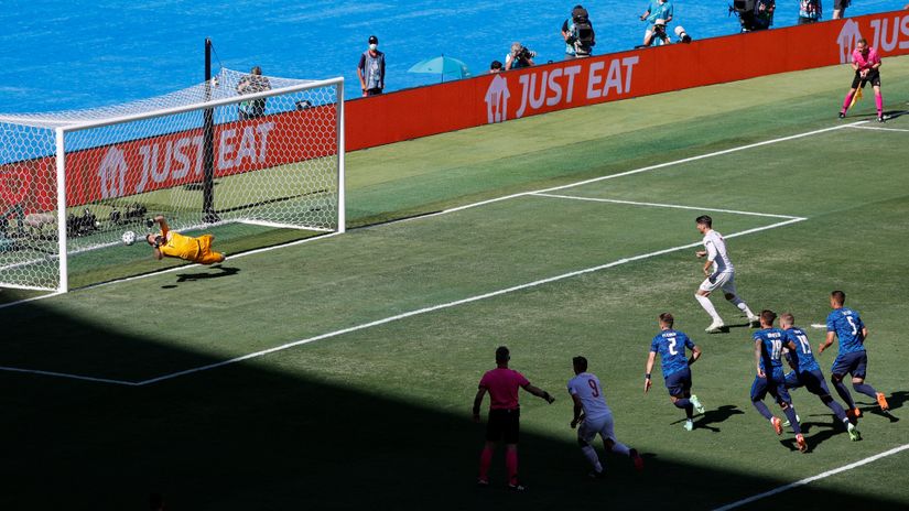 Alvaro Morata promašuje penal (©Reuters)