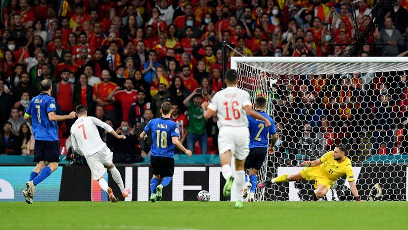 Alvaro Morata postiže gol (©Reuters)