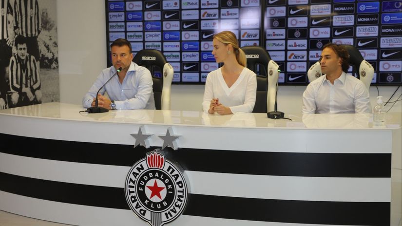Aleksandar Stanojević, Biljana Obradović i Lazar Marković (© FK Partizan)
