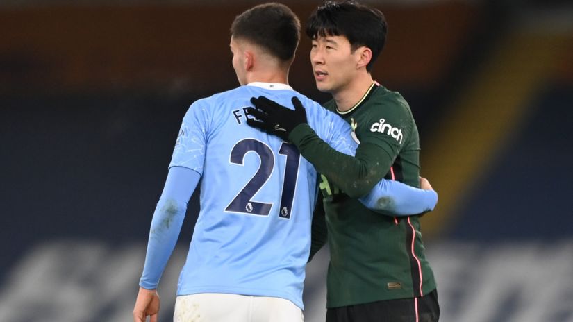 Feran Tores i Heung Min Son (©Reuters)