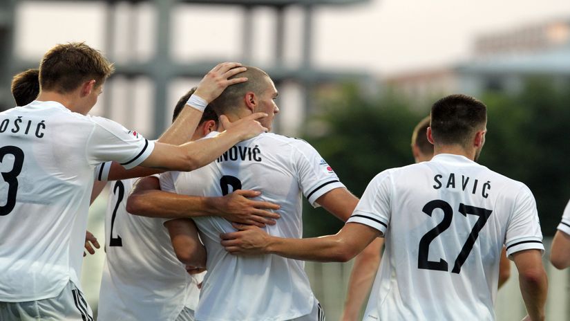 Fudbaleri Čukaričkog slave gol (©MN Press)