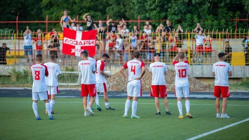 Fudbaleri Tikveša (©Riste Stamadžijev)