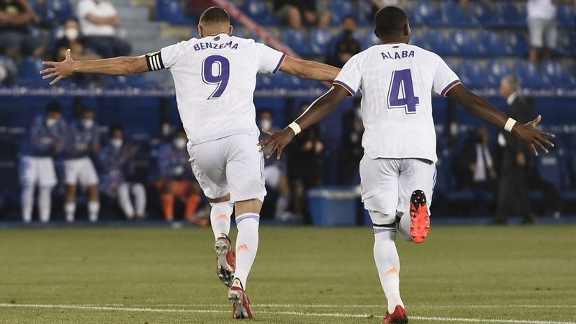 Benzema i Alaba (© AFP)