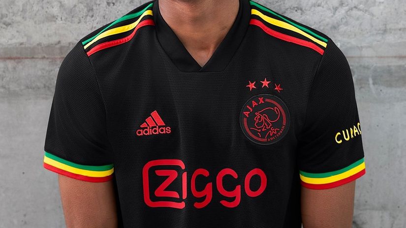 Uspomena na Boba Marlija (©Adidas/Ajax.nl)