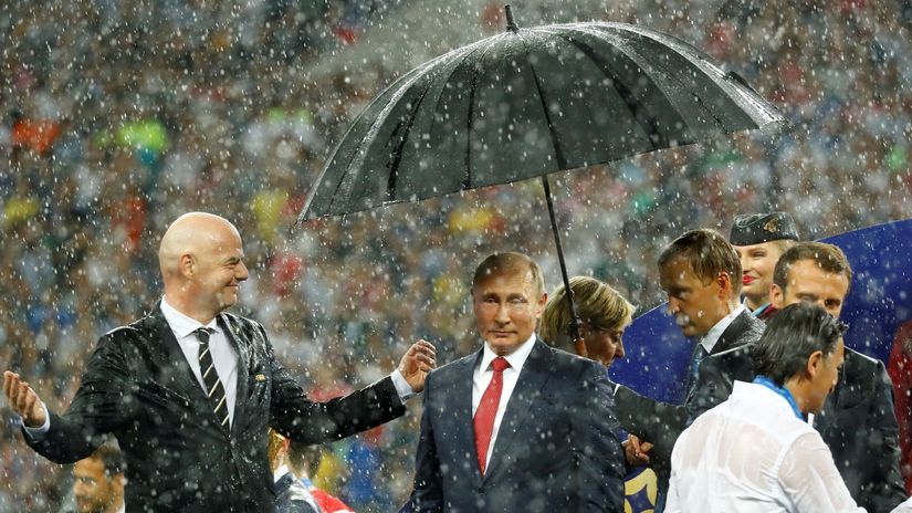 Đani Infantino i Vladimir Putin (Reuters)