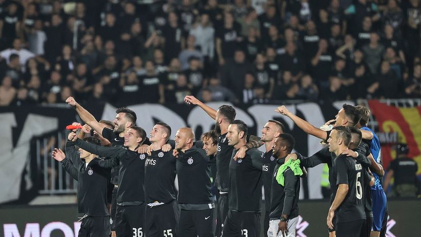 Partizanovi fudbaleri posle revanša sa Santa Klarom (© Star sport)