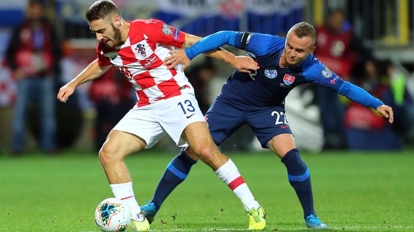 Nikola Vlašić i Stanislav Lobotka (©Reuters)