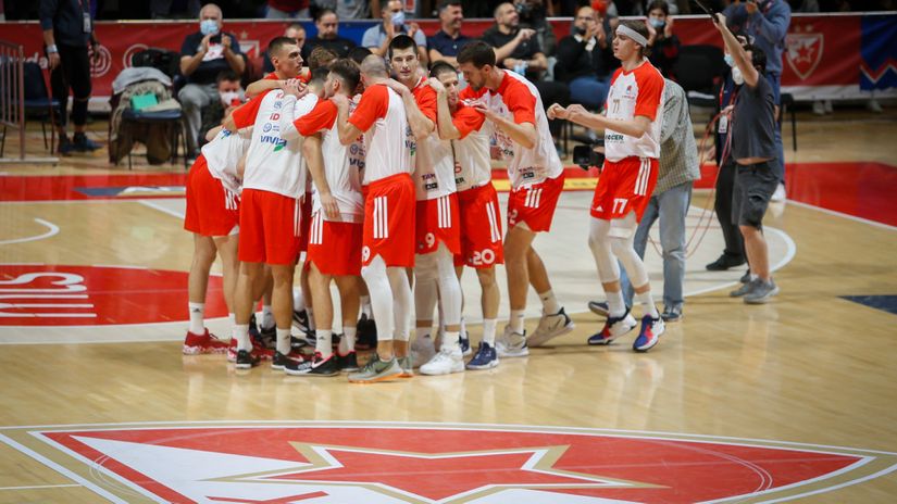 Košarkaši Crvene zvezde (MN Press)
