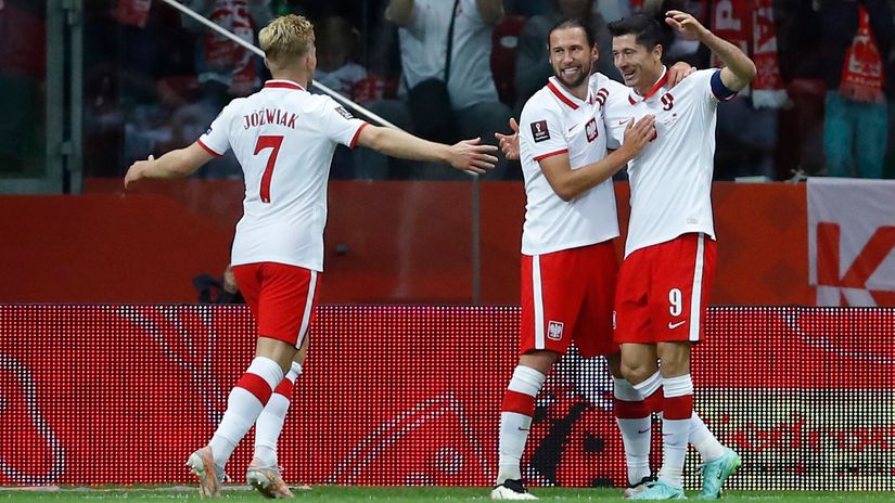 Robert Levandovski slavi gol protiv Albanije (©Reuters)