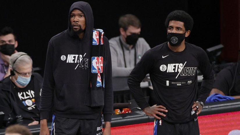 Kevin Durant i Kajri Irving (©AFP)