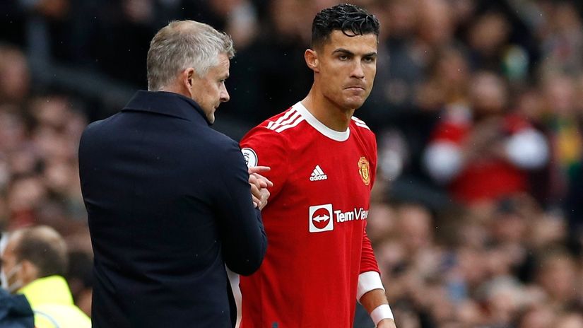 Ole Gunar Solskjer i Kristijano Ronaldo (©Reuters)