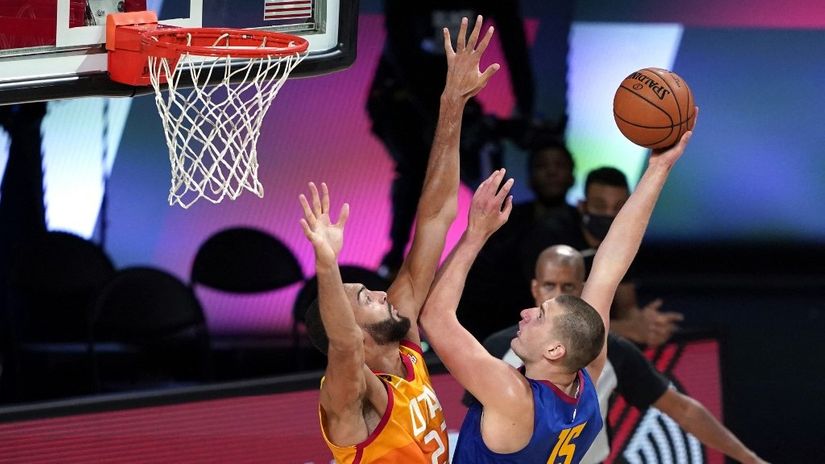 Rudi Gober i Nikola Jokić (©AFP)